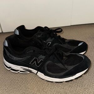 New Balance Men's 2002R Sneakers